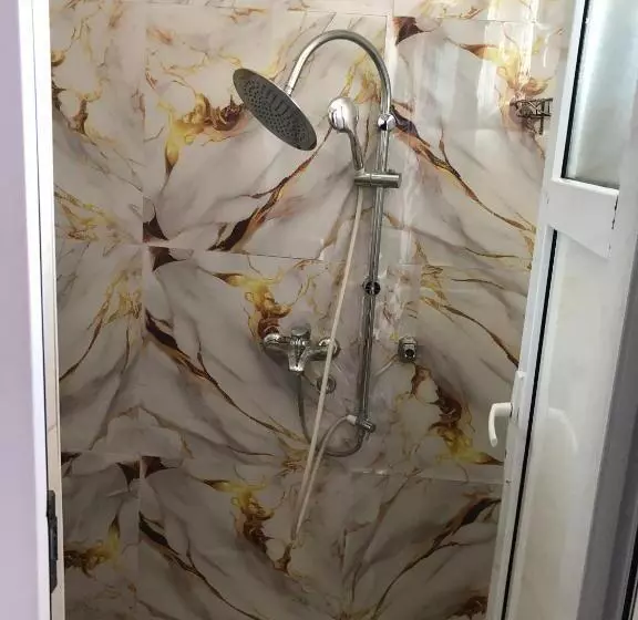 پانسیون Apartmani Izo L