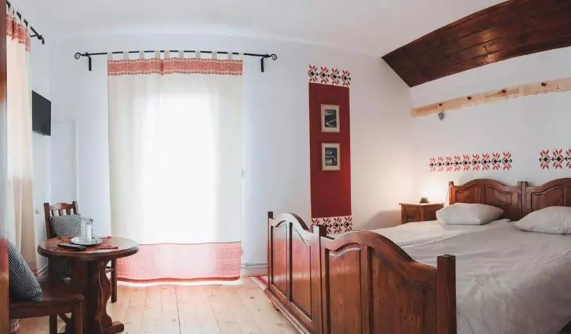 ペンション Badiu S Guest House