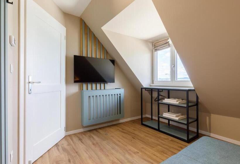 پانسیون Lepke Apartmanház és étterem