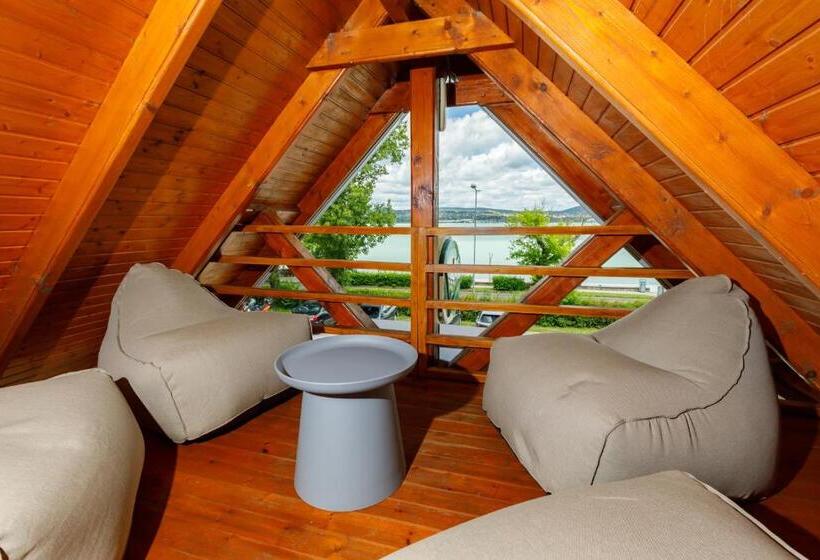 پانسیون Lepke Apartmanház és étterem