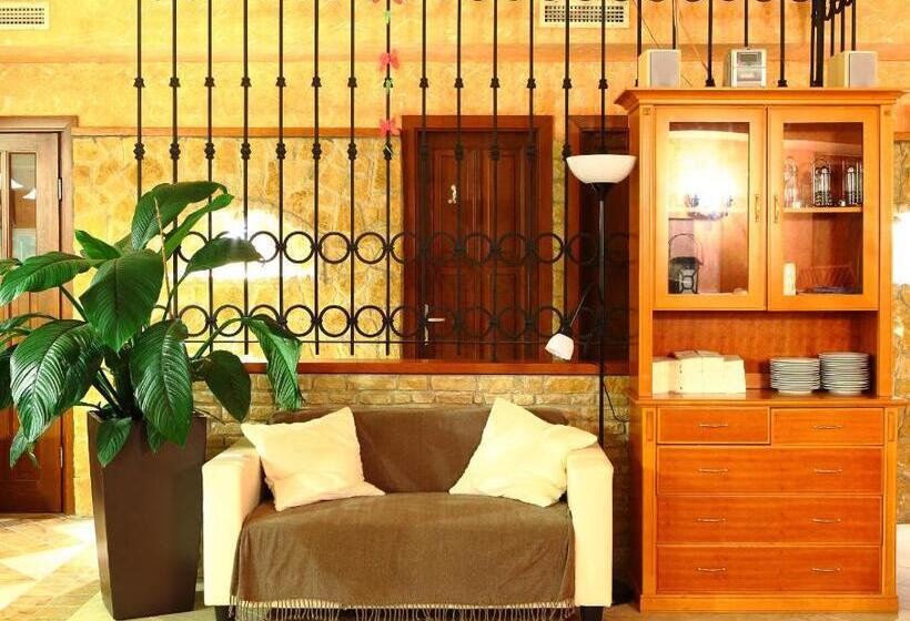 پانسیون Lepke Apartmanház és étterem