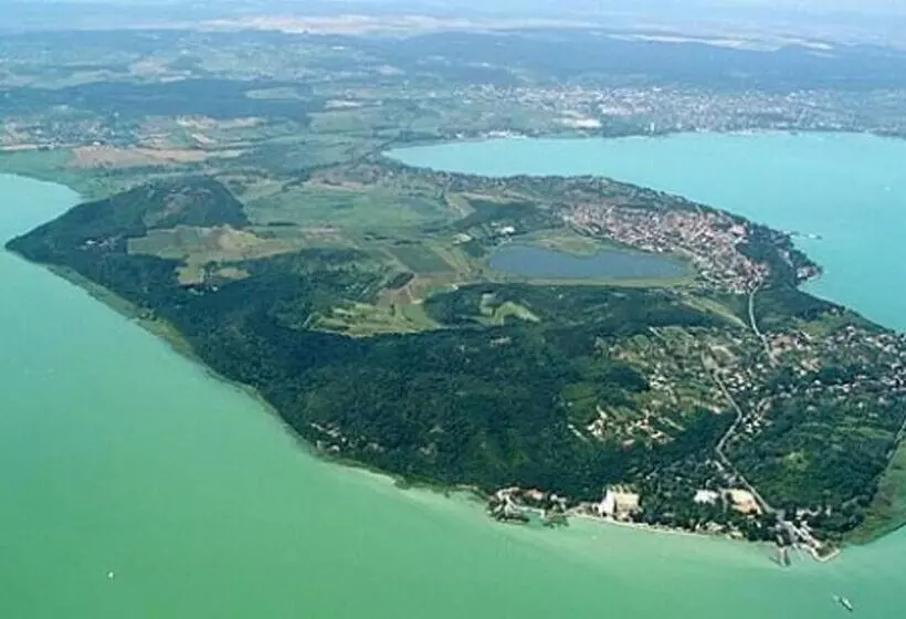 پانسیون Lepke Apartmanház és étterem