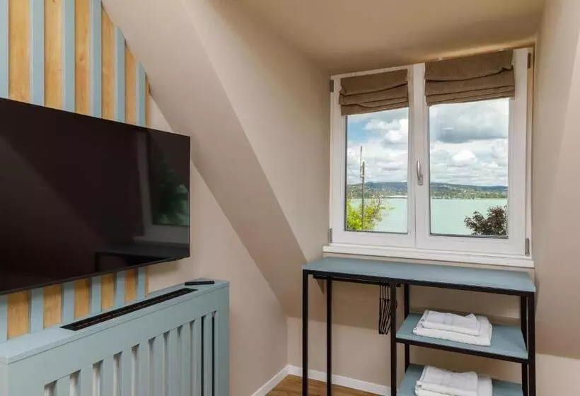پانسیون Lepke Apartmanház és étterem