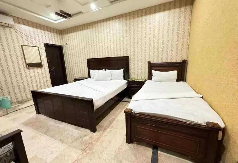 پانسیون Millat Guest House G9 4