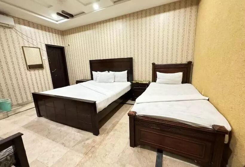 پانسیون Millat Guest House G9 4