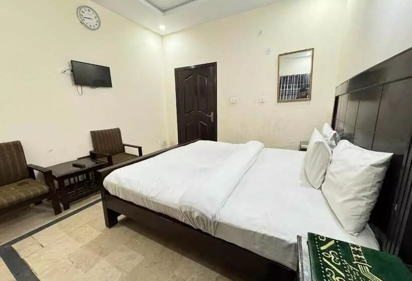 پانسیون Millat Guest House G9 4