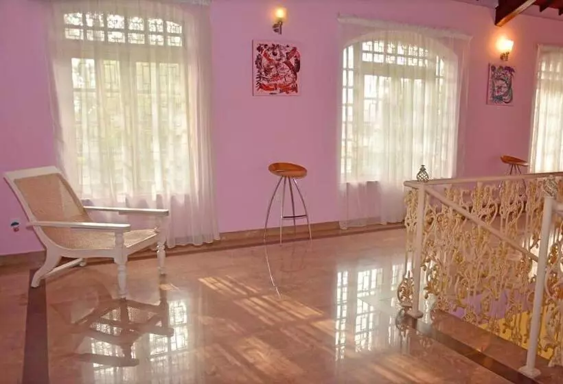 ペンション Villa Glorious
