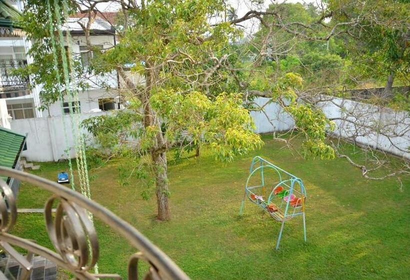 بنسيون Villa Glorious