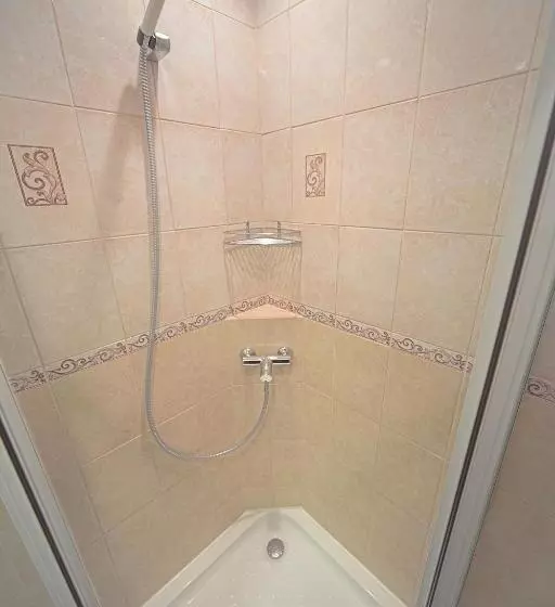 Yasmina Hostel