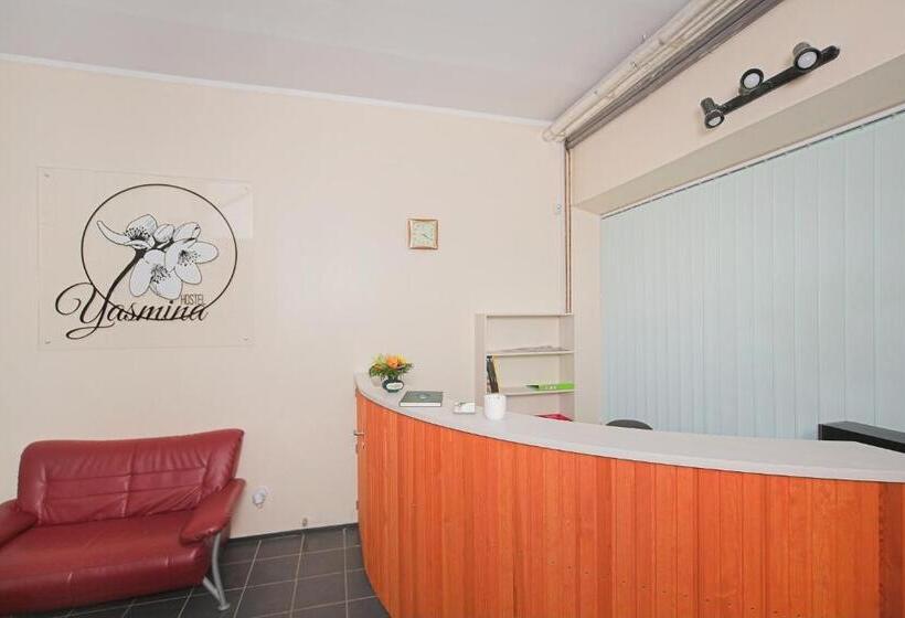 Yasmina Hostel