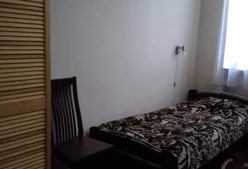Yasmina Hostel