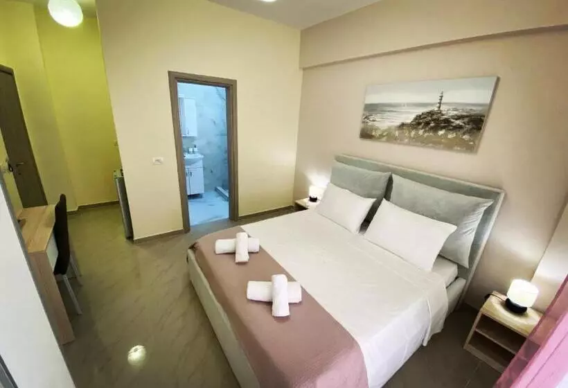 Elizabeth Apartments Himare