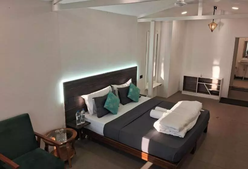 Hotelli Aqua Beach Stays Ashwem