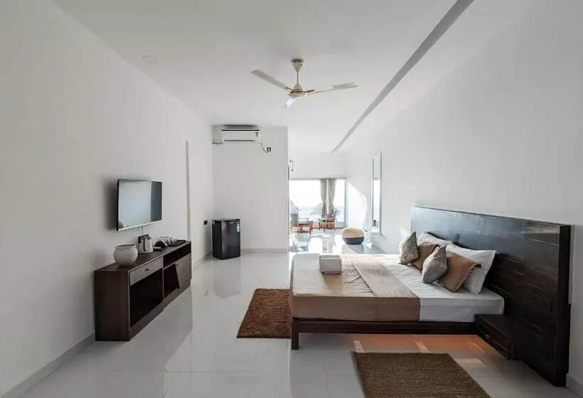 Hotelli Aqua Beach Stays Ashwem