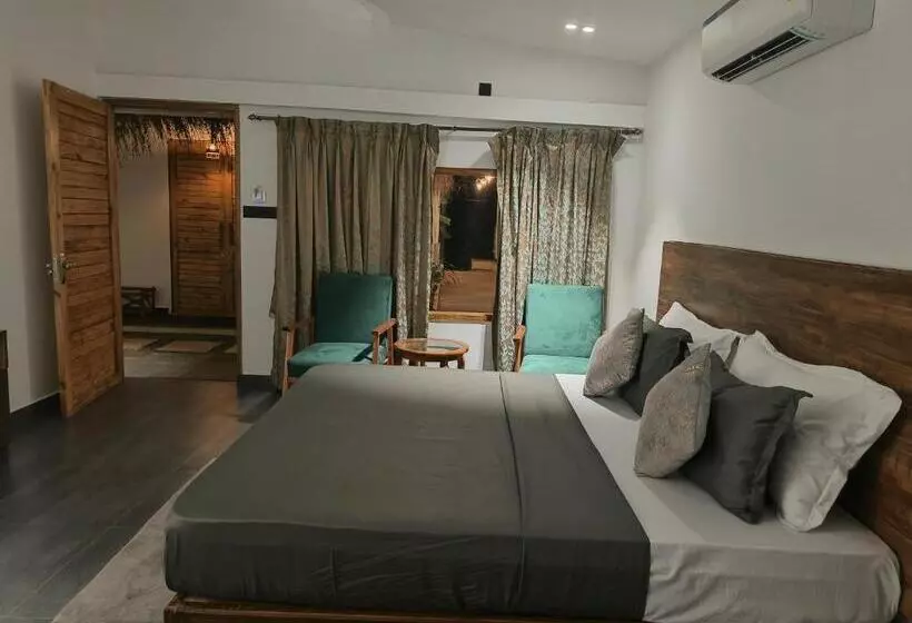 Hotelli Aqua Beach Stays Ashwem