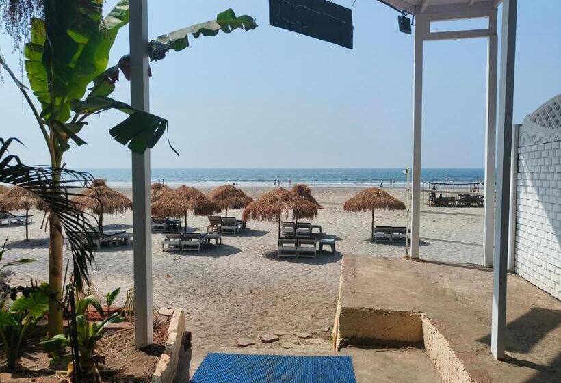 Hotel Aqua Beach Stays Ashwem