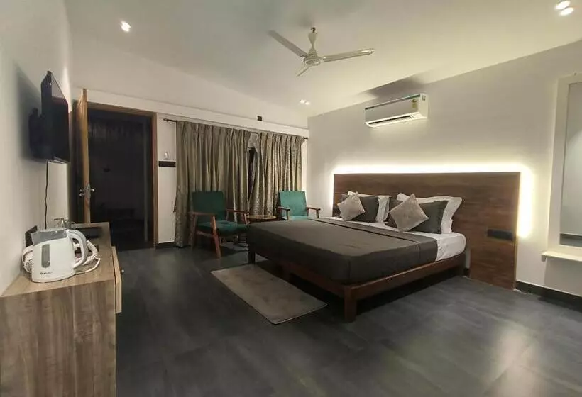 Hotelli Aqua Beach Stays Ashwem