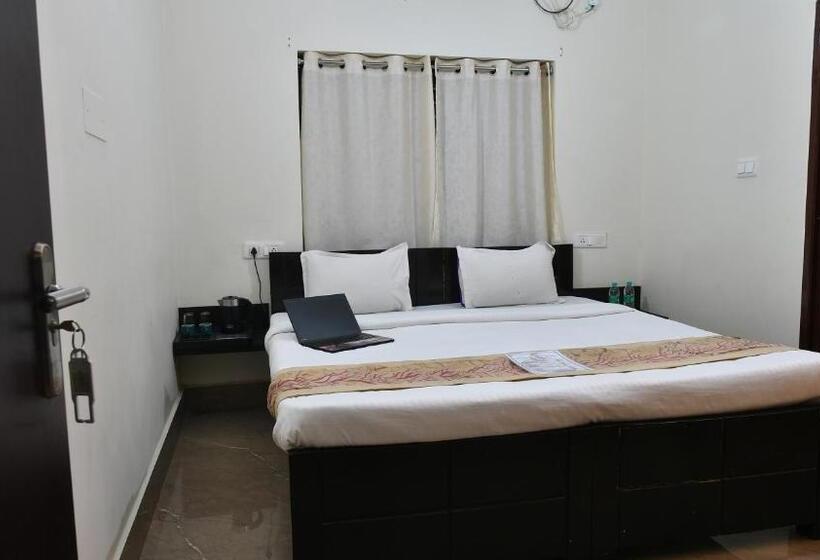 هتل Chocolate Inn Express Deoghar