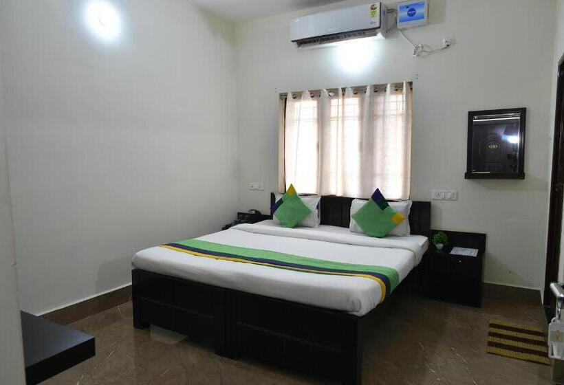 هتل Chocolate Inn Express Deoghar