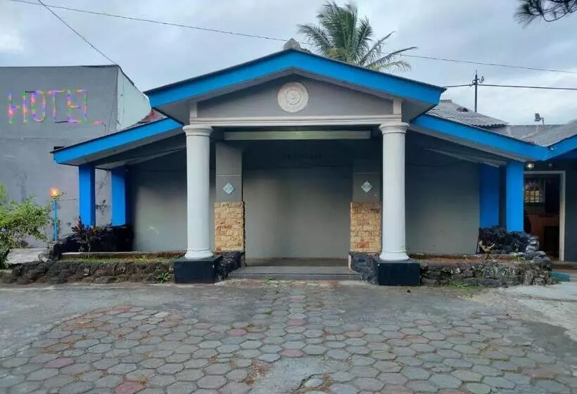 ホテル Dirgantara