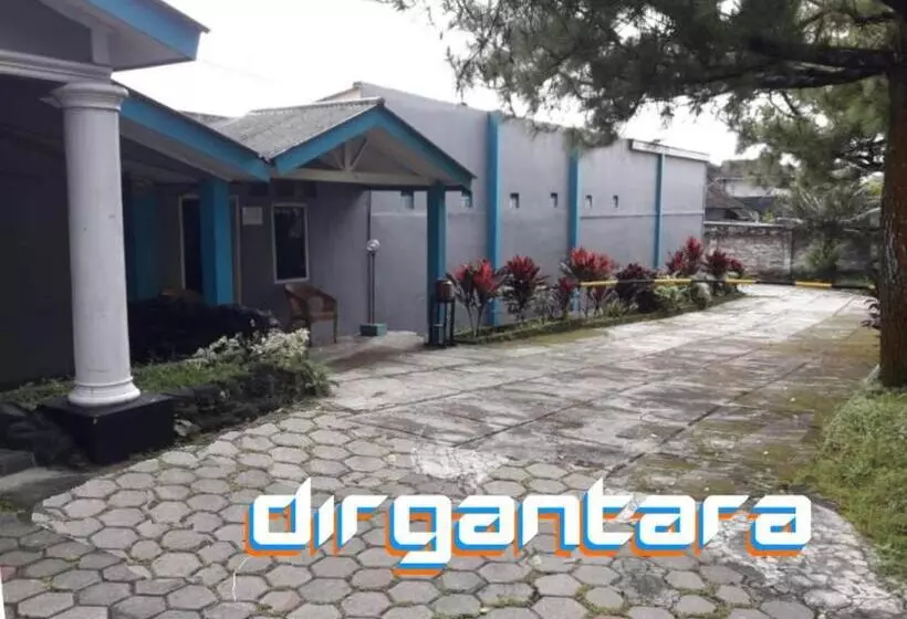 ホテル Dirgantara