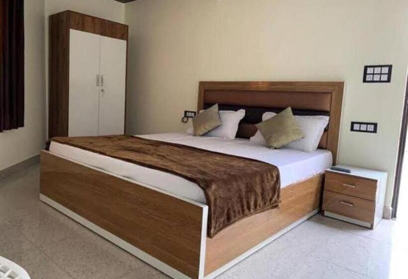 Отель Goroomgo Tapovan Residency Haridwar   Excellent Service Recommended