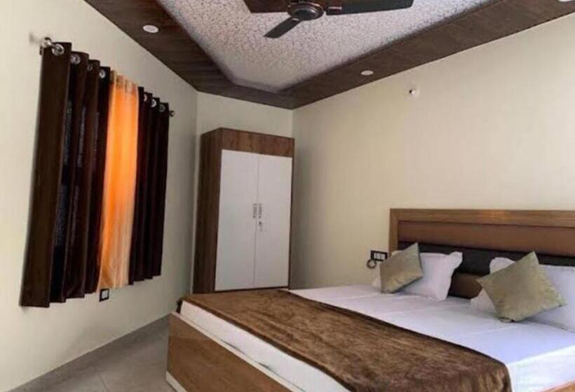 Отель Goroomgo Tapovan Residency Haridwar   Excellent Service Recommended