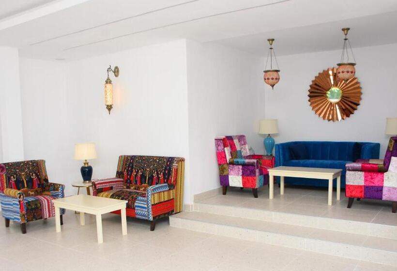 호텔 Spring Holiday Resort