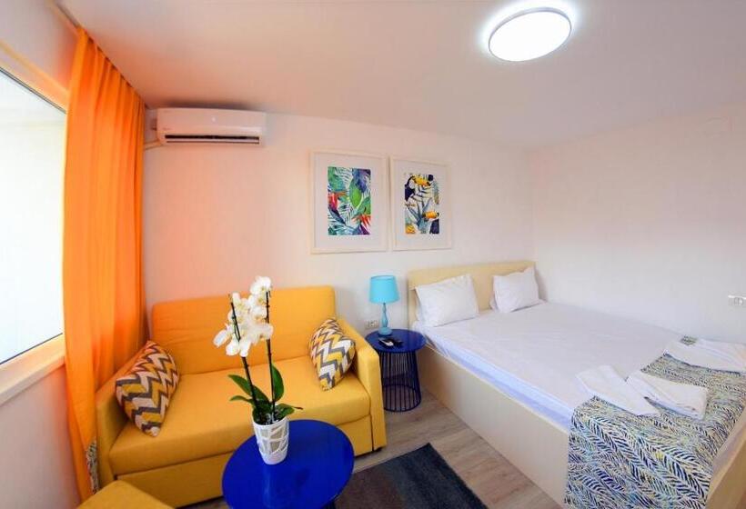 호텔 Spring Holiday Resort