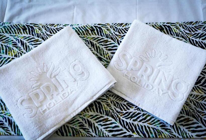 호텔 Spring Holiday Resort