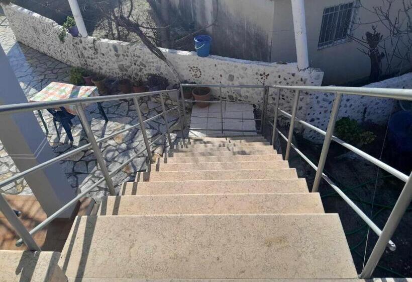 פנסיון Kalemi Sunrise Studios