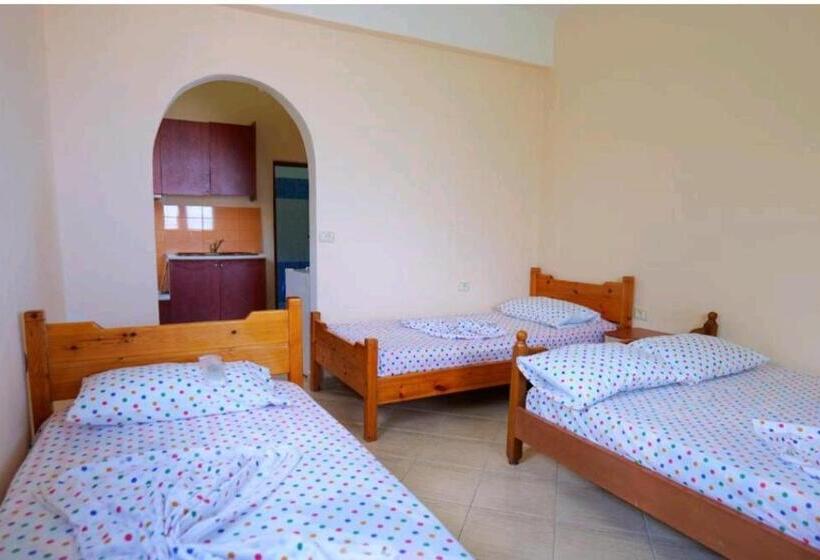 פנסיון Kalemi Sunrise Studios