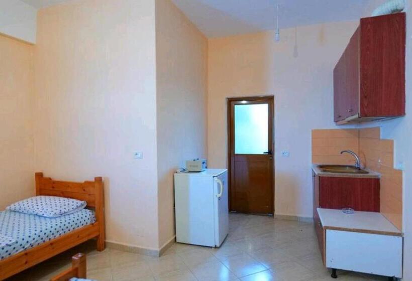 פנסיון Kalemi Sunrise Studios