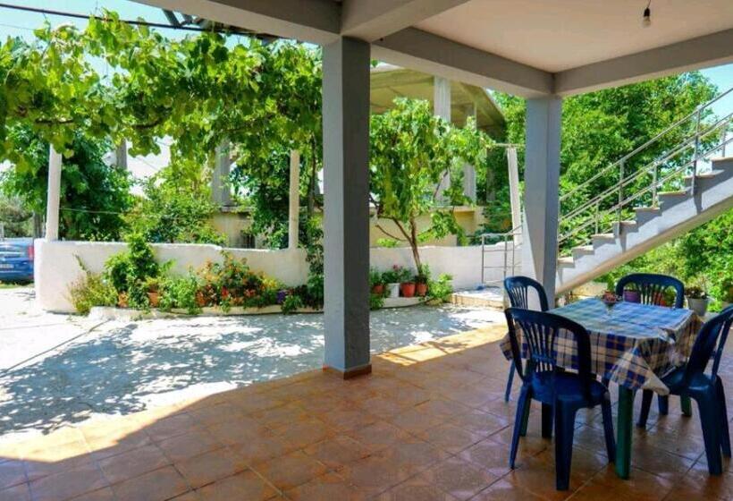 פנסיון Kalemi Sunrise Studios