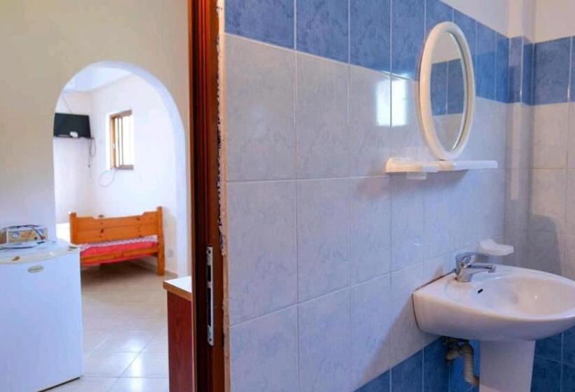 פנסיון Kalemi Sunrise Studios