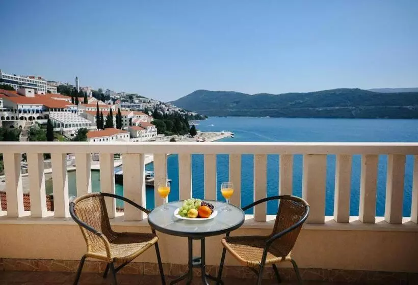 پانسیون Villa Lasić Neum
