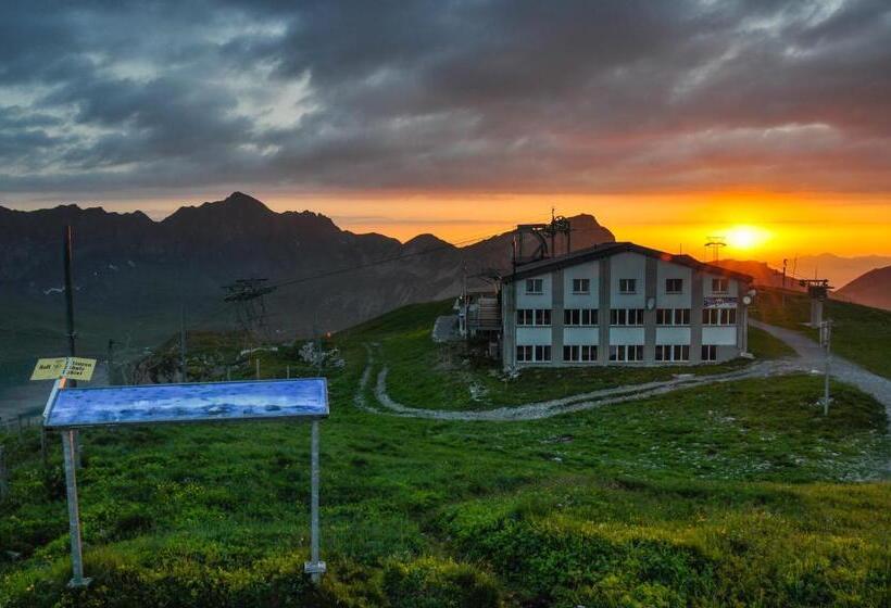 호스텔 Berghotel Bonistock