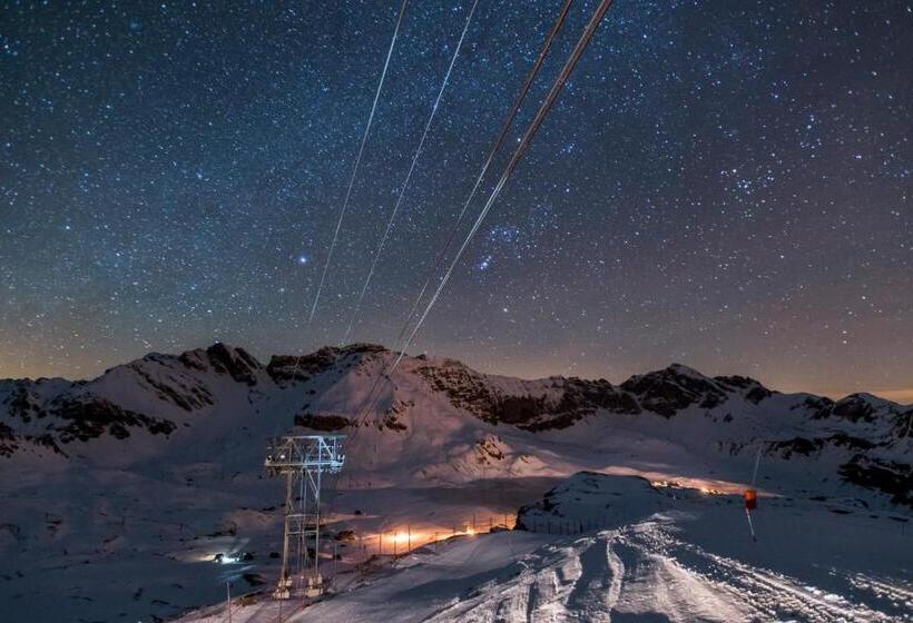 호스텔 Berghotel Bonistock