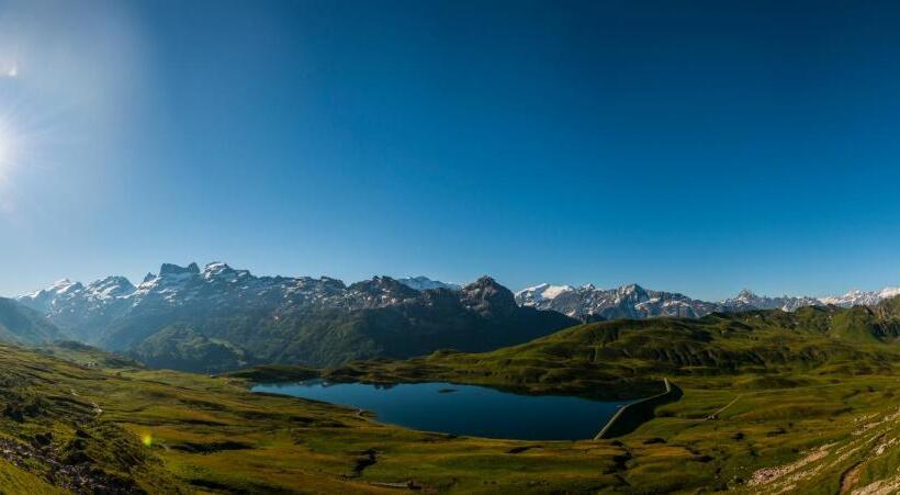 호스텔 Berghotel Bonistock