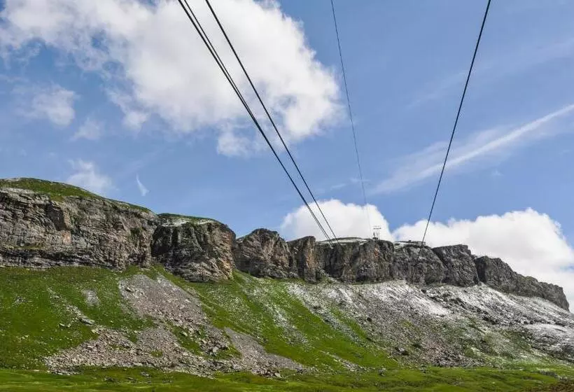 هاستل Berghotel Bonistock