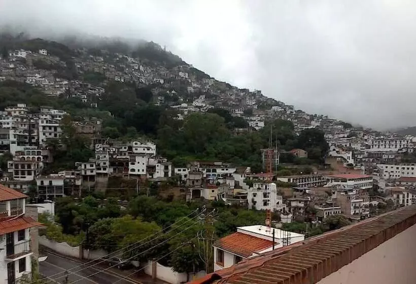 ユースホステル El ángel Taxco