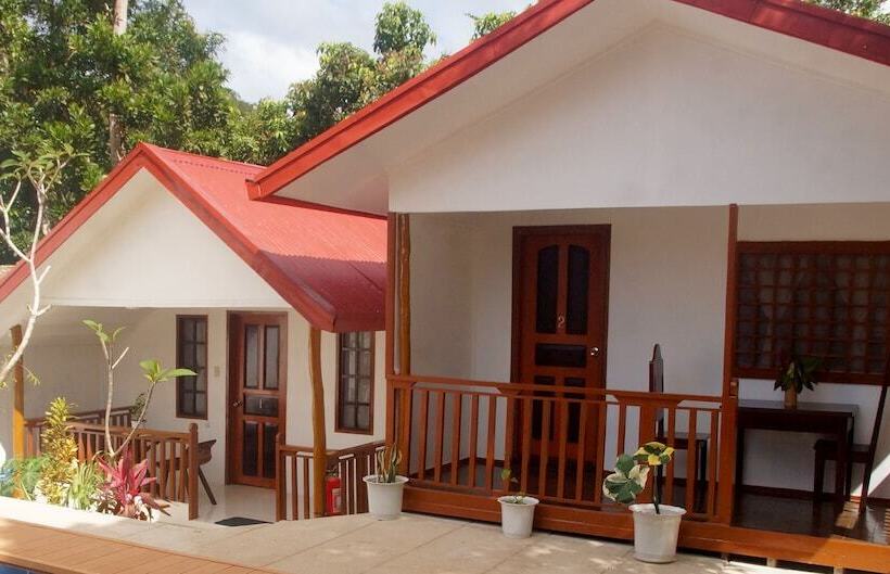 مبيت وإفطار Ced Villas