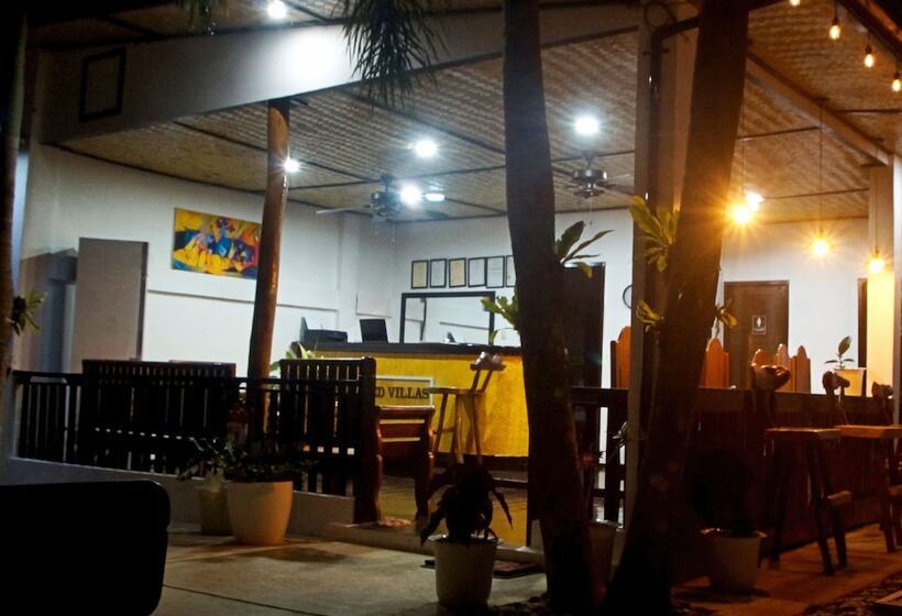 مبيت وإفطار Ced Villas