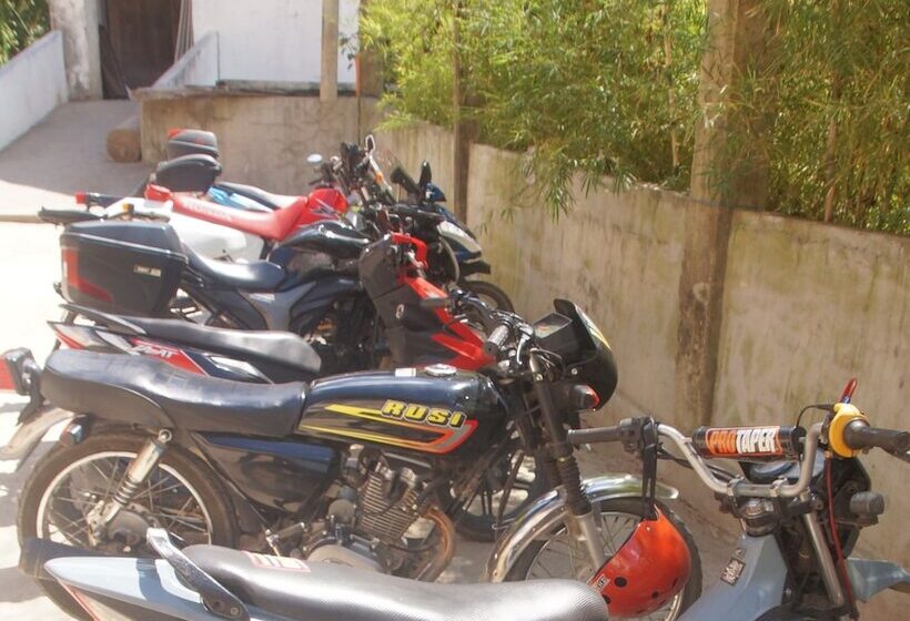 مبيت وإفطار Ced Villas