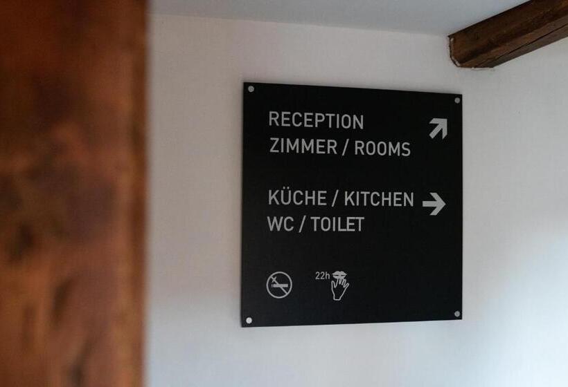 Bed and Breakfast Emme Lodge