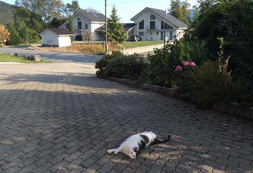 مبيت وإفطار La Bergerie   Chalet Alice