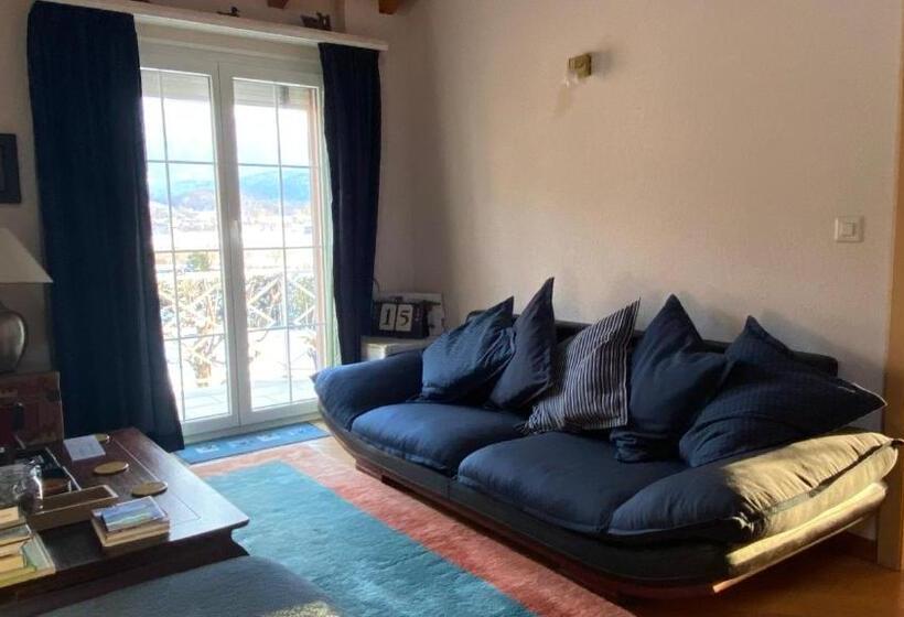 تختخواب و صبحانه The Traditional