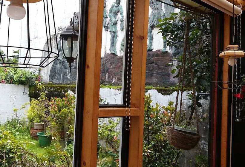 Guest Haven Chalet Baguio Bed And Breakfast