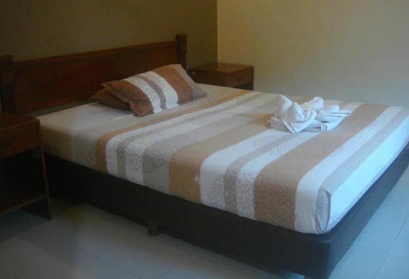 בית מלון כפרי Balibago Villa