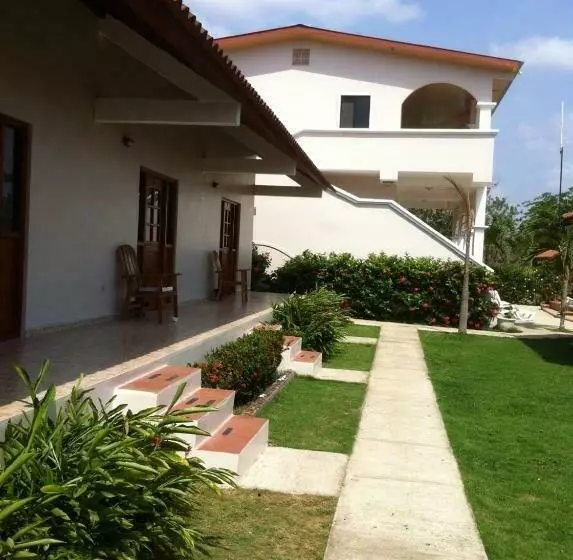 Hotelli Pedasi Sports Club